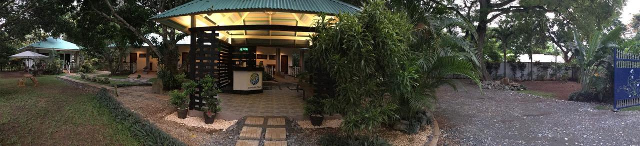 Ls Garden Villa Puerto Princesa Esterno foto